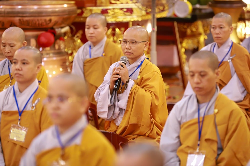 khoa tu chanh niem danh cho chu ni tai chua thien quang ?