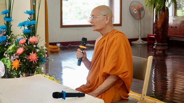 khoa tu   8221 xuat gia gieo duyen  8221  tai to dinh buu long