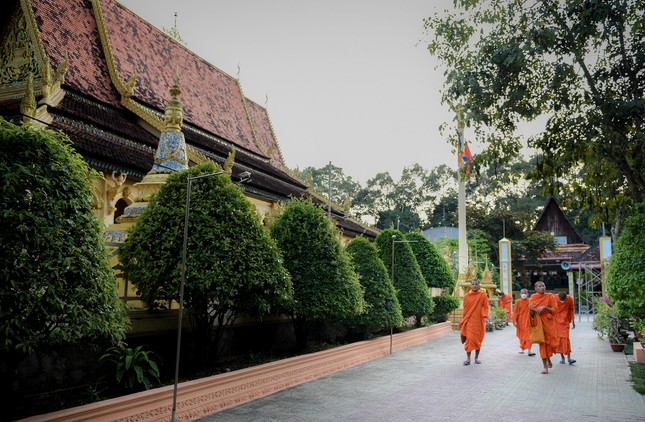 khong khi chuan bi don tet chol chnam thmay cua cac chua khmer o tra vinh