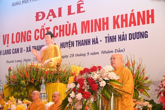 le an vi long cot ngoi dai hung bao dien chua minh khanh