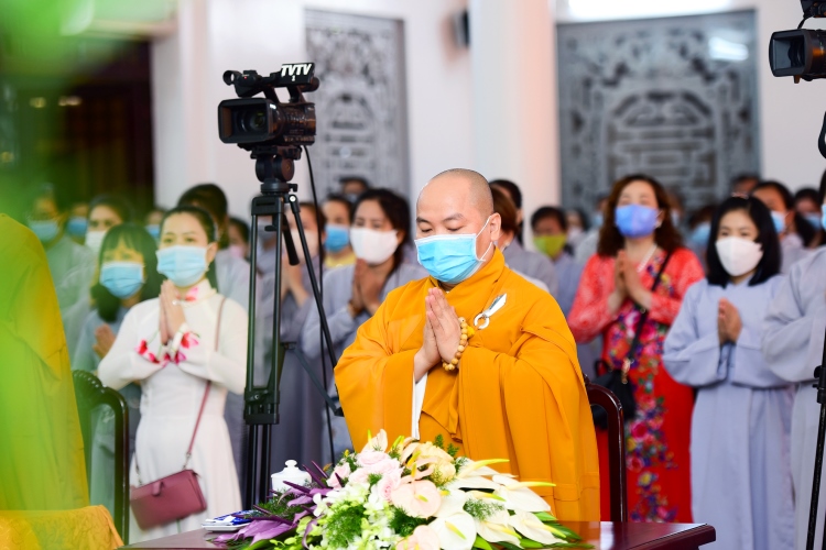 le bong hong cai ao tai tu vien tuong van