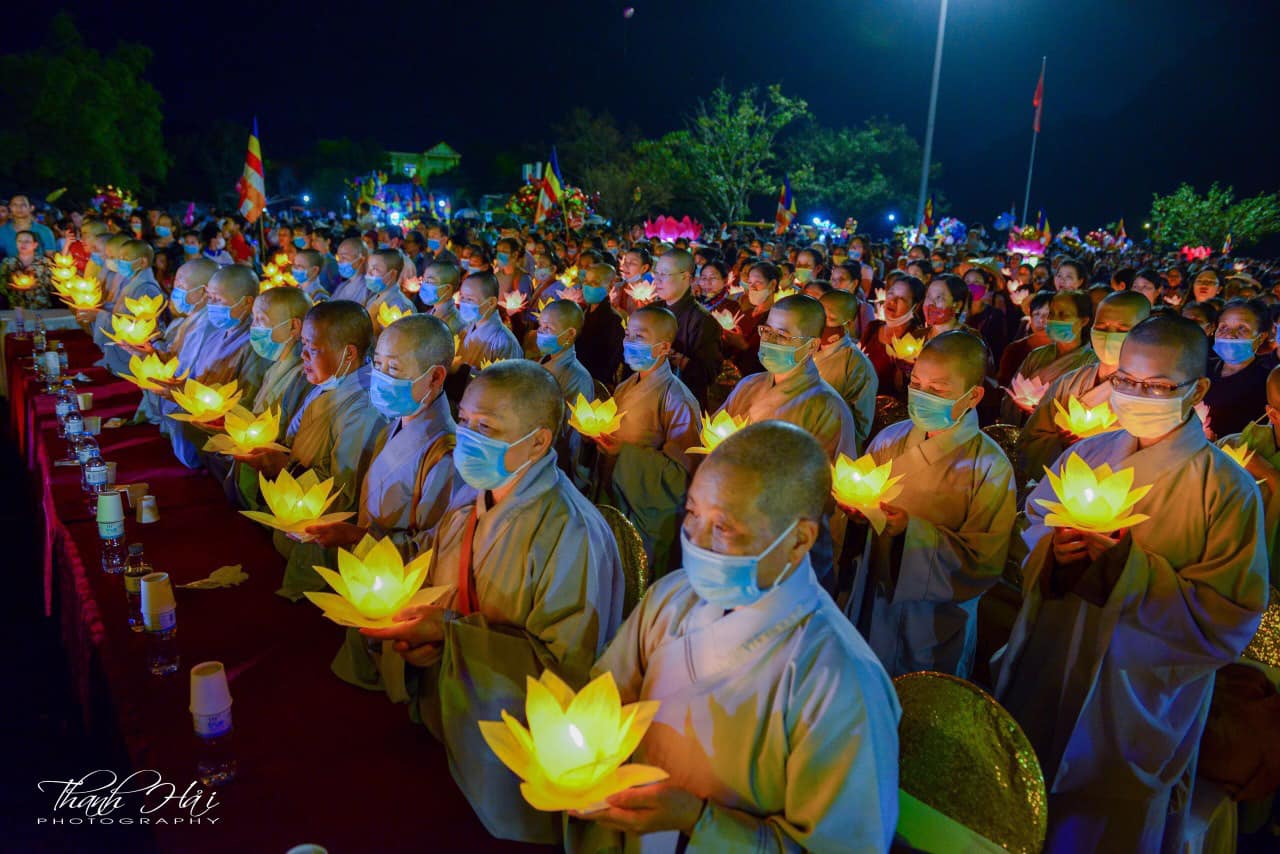 le cau quoc thai dan an va dem hoi hoa dang o co do hoa lu