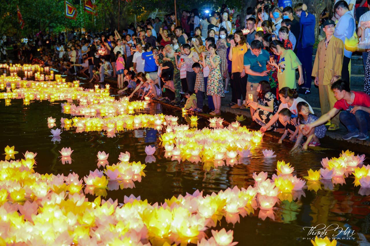 le cau quoc thai dan an va dem hoi hoa dang o co do hoa lu