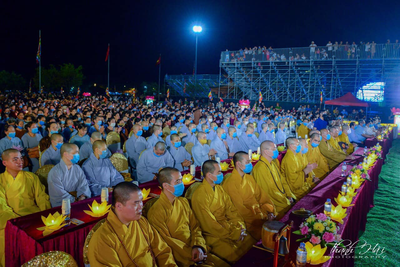 le cau quoc thai dan an va dem hoi hoa dang o co do hoa lu