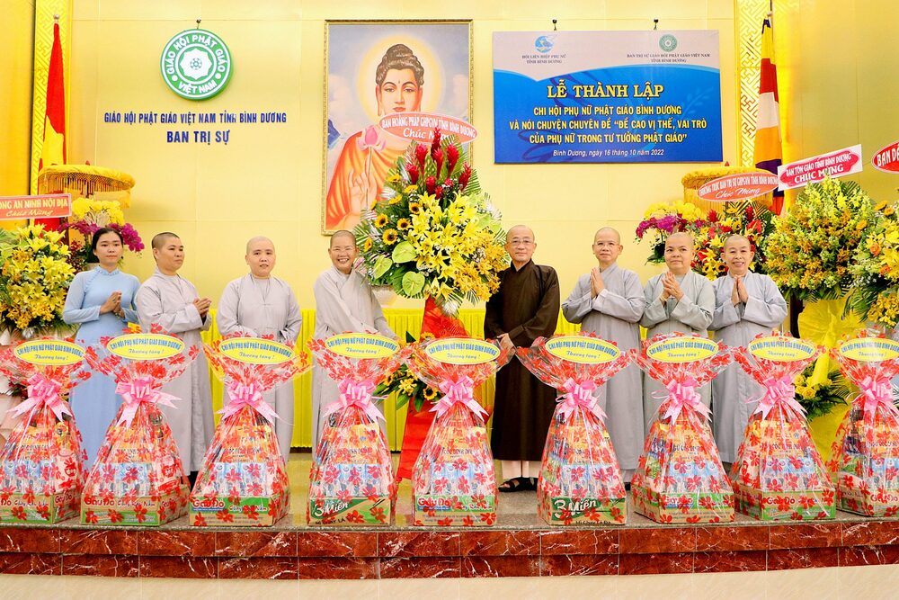 le cong bo quyet dinh thanh lap chi hoi  ??phu nu phat giao binh duong ??