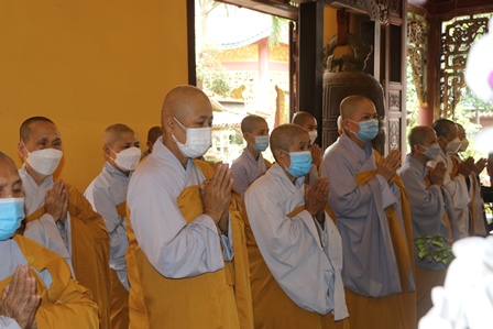 le huy nhat lan thu nhat ?? tuong niem giac linh co ni truong thich nu giac hanh
