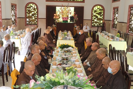 le huy nhat lan thu nhat ?? tuong niem giac linh co ni truong thich nu giac hanh