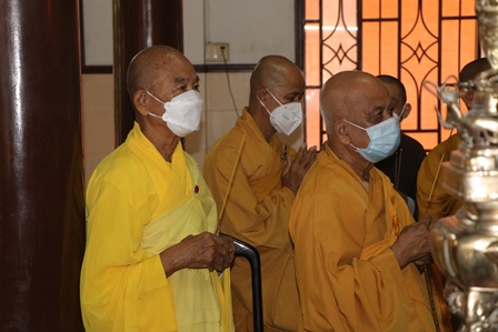 le huy nhat lan thu nhat ?? tuong niem giac linh co ni truong thich nu giac hanh