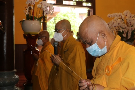 le huy nhat lan thu nhat ?? tuong niem giac linh co ni truong thich nu giac hanh