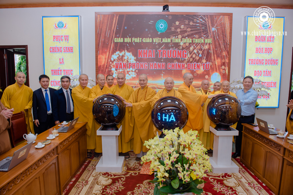 le khanh thanh van phong hanh chinh dien tu phat giao tinh thua thien hue