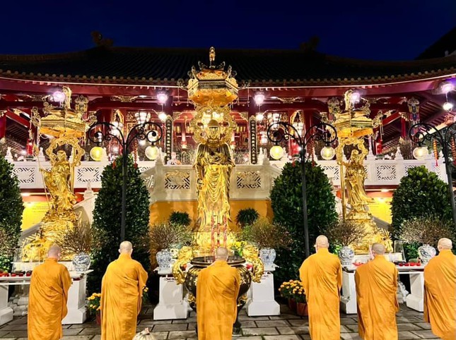 le ky an hoi xuan nham dan tai chua vien giac quan tan binh