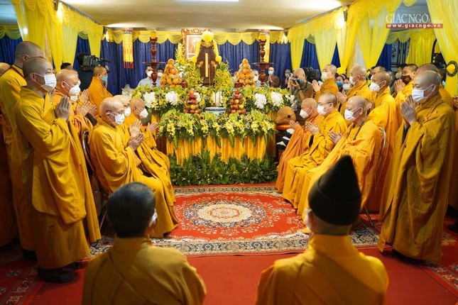 le nhap liem hoa thuong thich pho tue