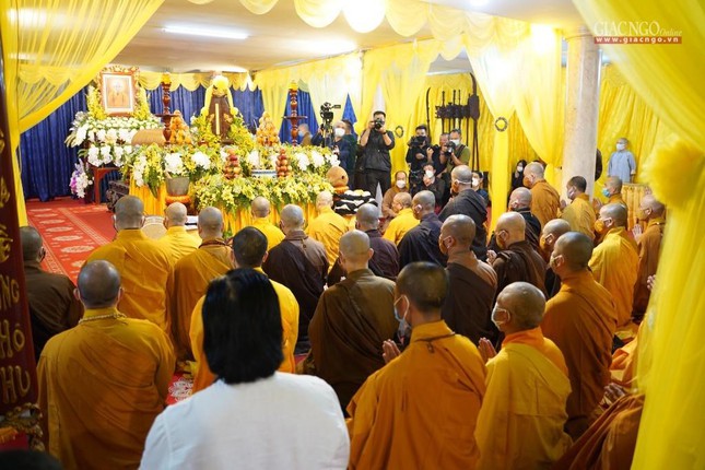 le nhap liem hoa thuong thich pho tue