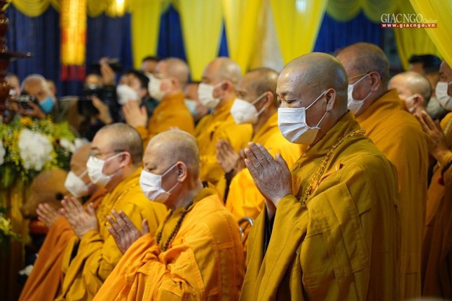le nhap liem hoa thuong thich pho tue