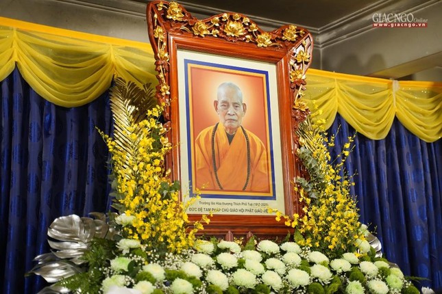 le nhap liem hoa thuong thich pho tue