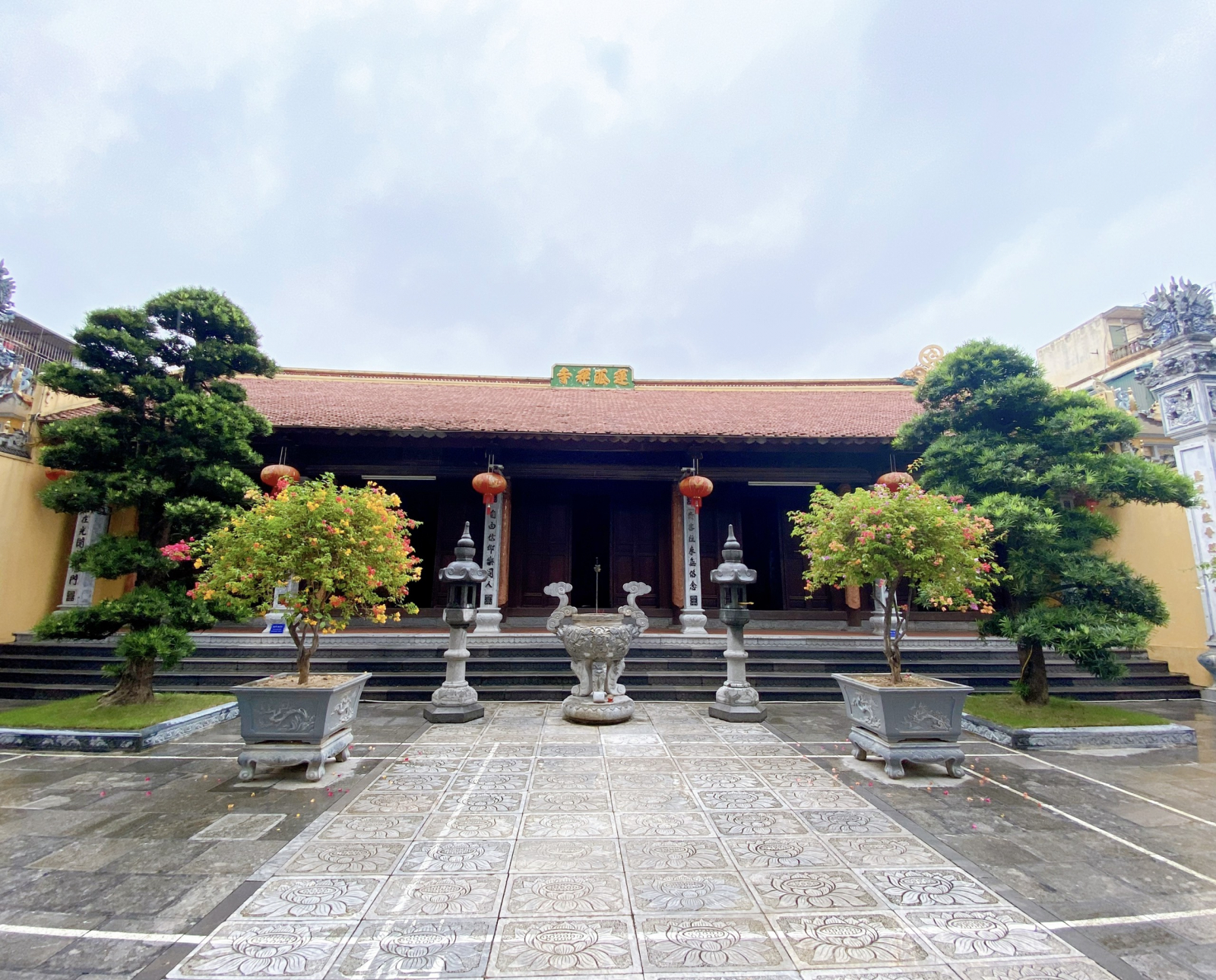 le tung kinh vu lan bao hieu tu trong an va cau quoc thai dan an tai chua lien phai