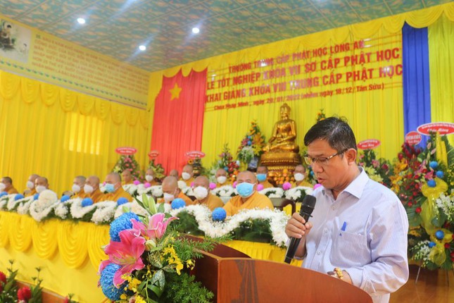 long an le tot nghiep so cap phat hoc va khai giang khoa viii trung cap phat hoc
