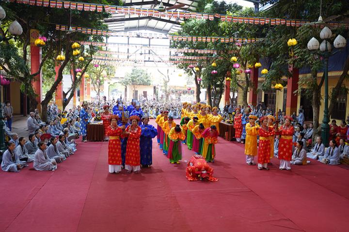 ngay tu an lac thang ba nam tan suu tai chua bang