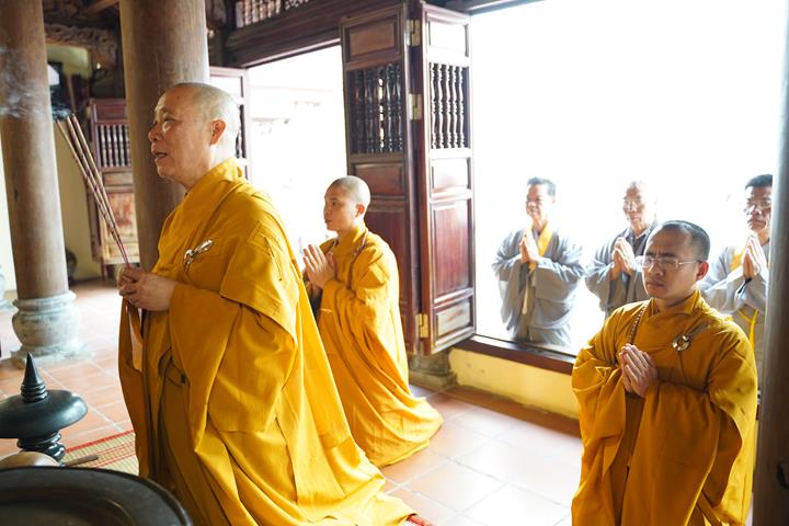 ngay tu an lac thang ba nam tan suu tai chua bang