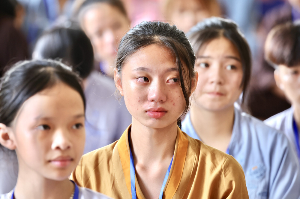 ni su huong nhu thuyet giang khoa tu mua he tai nghe an   ??tuoi teen dang gia bao nhieu  ??