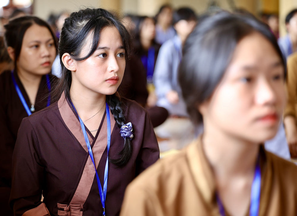 ni su huong nhu thuyet giang khoa tu mua he tai nghe an   ??tuoi teen dang gia bao nhieu  ??