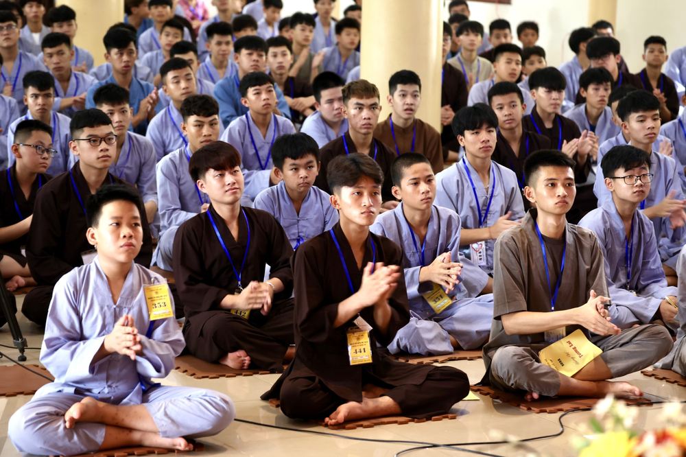 ni su huong nhu thuyet giang khoa tu mua he tai nghe an   ??tuoi teen dang gia bao nhieu  ??