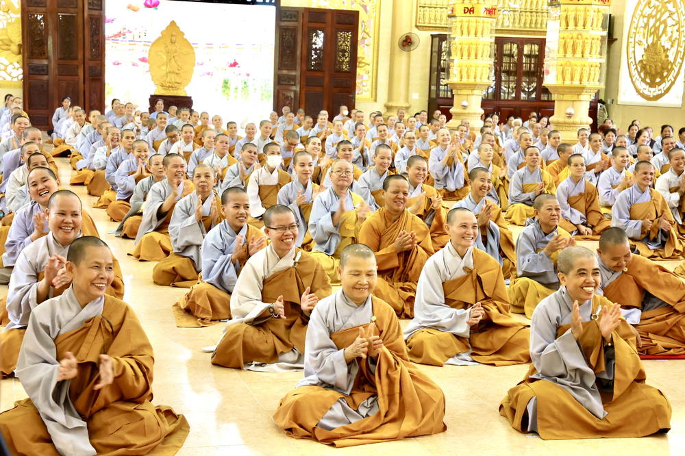 ni su huong nhu thuyet giang tai truong ha chua long van