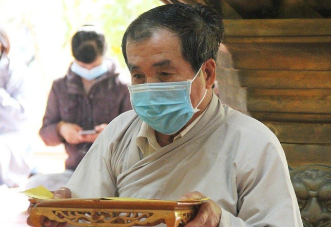 phat tu co do hue den chua du le cau an nguoi dan thu do ha noi tham du le cau an truc tuyen