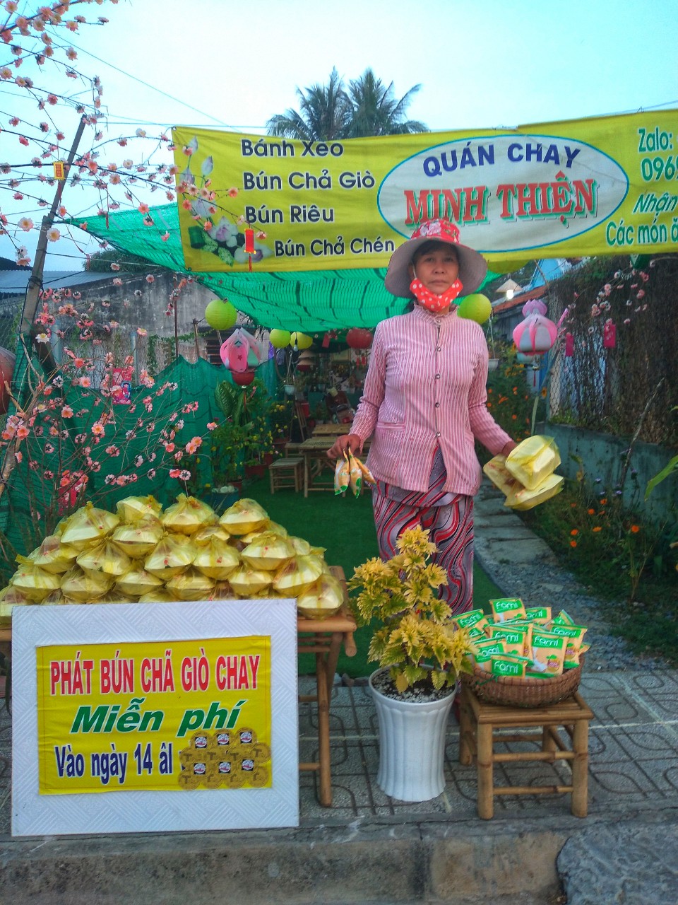 quan chay minh thien tien giang phat 100 bua an sang