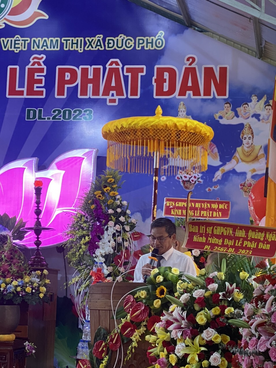 quang ngai bts ghpgvn thi xa duc pho kinh mung dai le phat dan pl 2567
