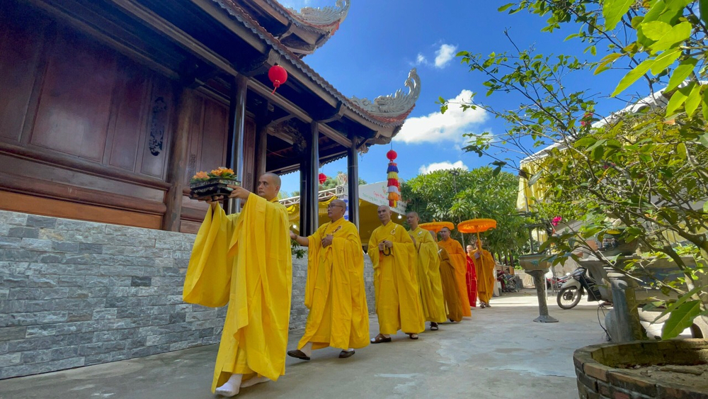 quang ngai  le khanh ta tam bao chua buu tien