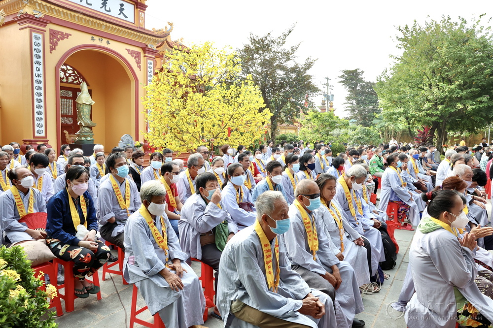 quy tu thien thien quang trao 1000 phan qua tet ?cho nguoi khiem thi va cac ho kho khan tai dia phuong