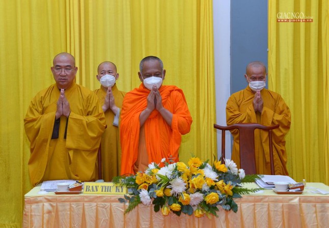 tan phong giao pham 945 vi tang ni tai hoi nghi ky 6 ?? khoa viii hoi dong tri su ghpgvn