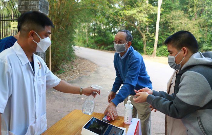 tang ni phat tu tham vieng thien su thich nhat hanh