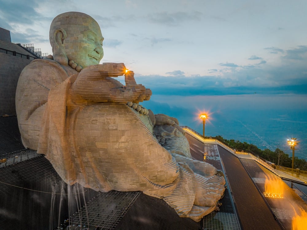 tao tac chinh xac den tung centimet ton tuong di lac bo tat tren nui ba den tay ninh xung danh ky quan