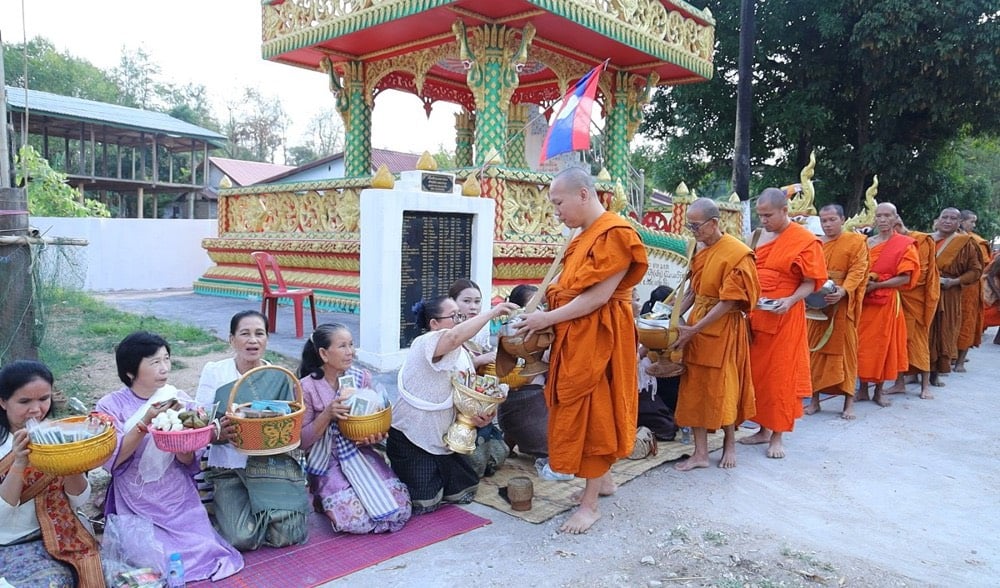 tet bunpimay lao 2567 tai tinh khammoun