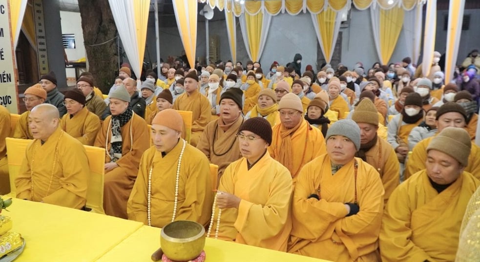 thai binh cung thinh nhuc than ni truong thich dam cam nhap kim quan