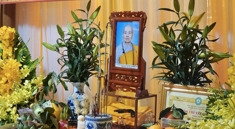 thai binh cung thinh nhuc than ni truong thich dam cam nhap kim quan