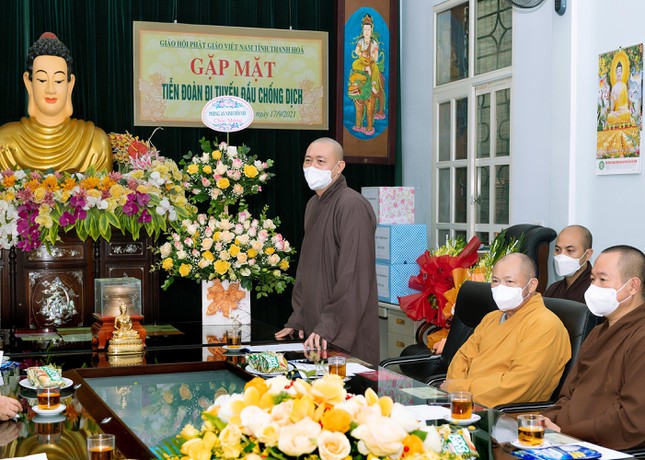 thanh hoa  gap mat dong vien chu tang tham gia ho tro cong tac phong chong dich covid 19