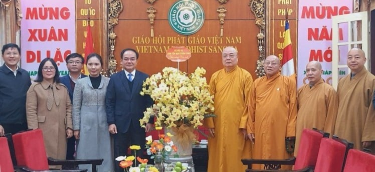 thu truong bo noi vu vu chien thang tham chuc tet chu vi giao pham lanh dao ghpgvn