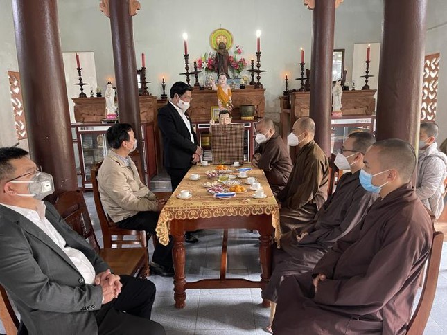 thua thien hue  ban dan van tinh uy tham ban tri su ghpgvn huyen phu vang