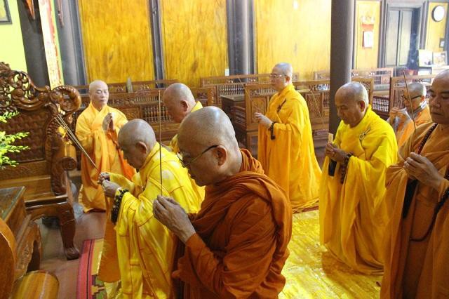 thua thien hue  ban tri su phat giao tinh danh le tuong niem chu giao pham tien boi