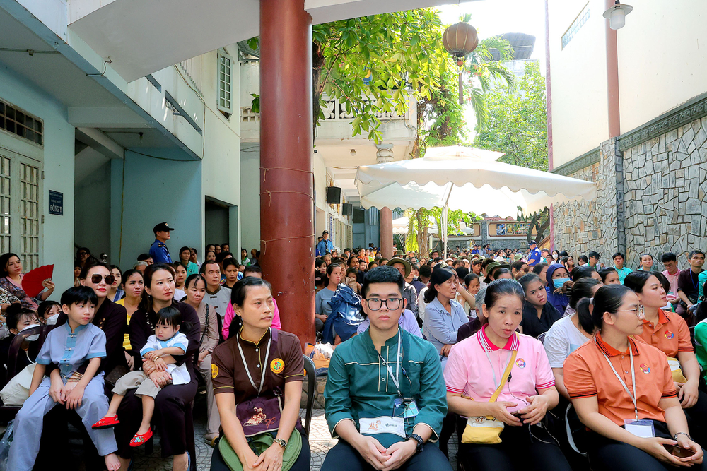 thuong toa thich chan quang thuyet giang tai khoa thien chua tu van de tai ban nga   vo nga