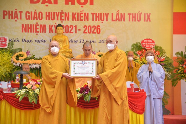 thuong toa thich tuc hanh tiep tuc lam truong ban tri su phat giao huyen kien thuy