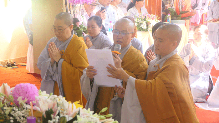 tien giang bo nhiem tru tri chua truong quang cho ni su thich nu hai nguyet