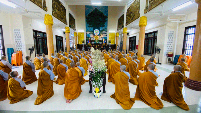 tien giang  hon 400 hanh gia tac phap tu tu man khoa an cu kiet ha phat lich 2567
