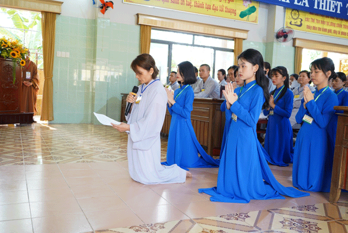 tien giang  khai mac khoa  ??huan tu chanh niem ?? lan thu nhat tai chua vinh trang