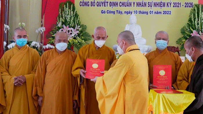 tien giang  trao quyet dinh chuan y nhan su ban tri su phat giao huyen go cong tay  2021 2026