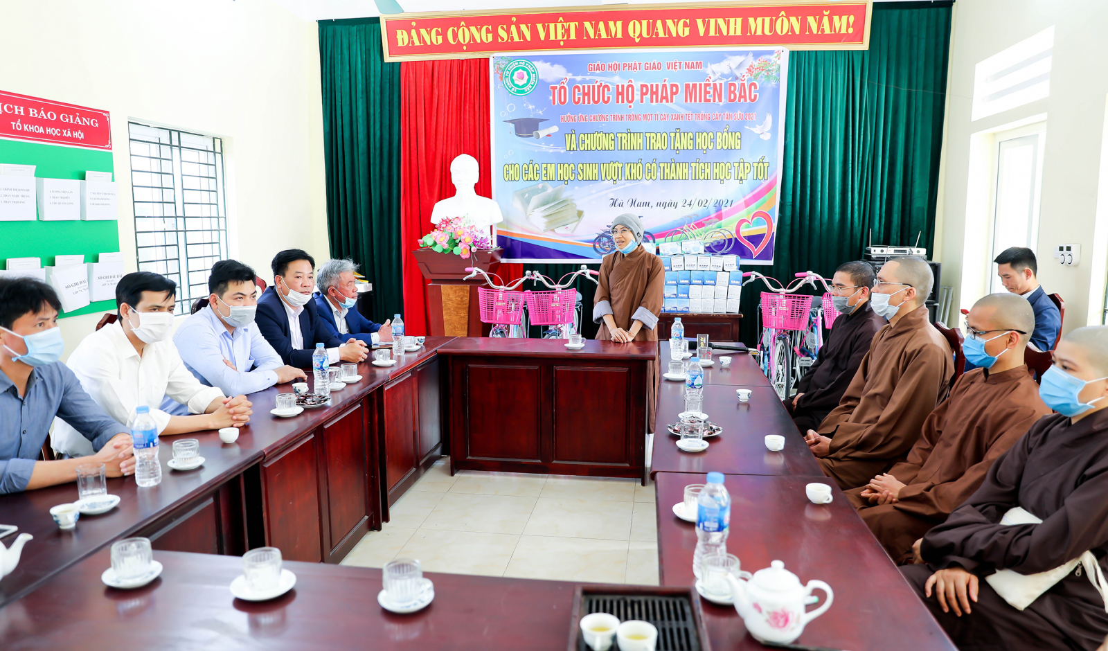 to chuc tu thien ho phap mien bac huong ung phong trao trong 1 ty cay xanh