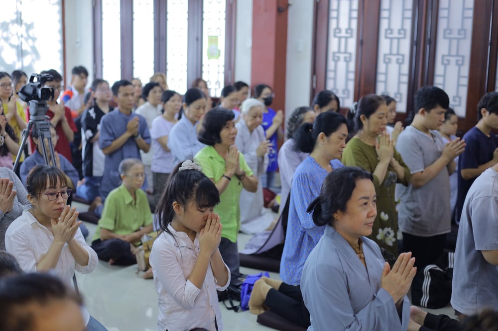 toa dam ve van hoa phat dan tai chua long phuoc